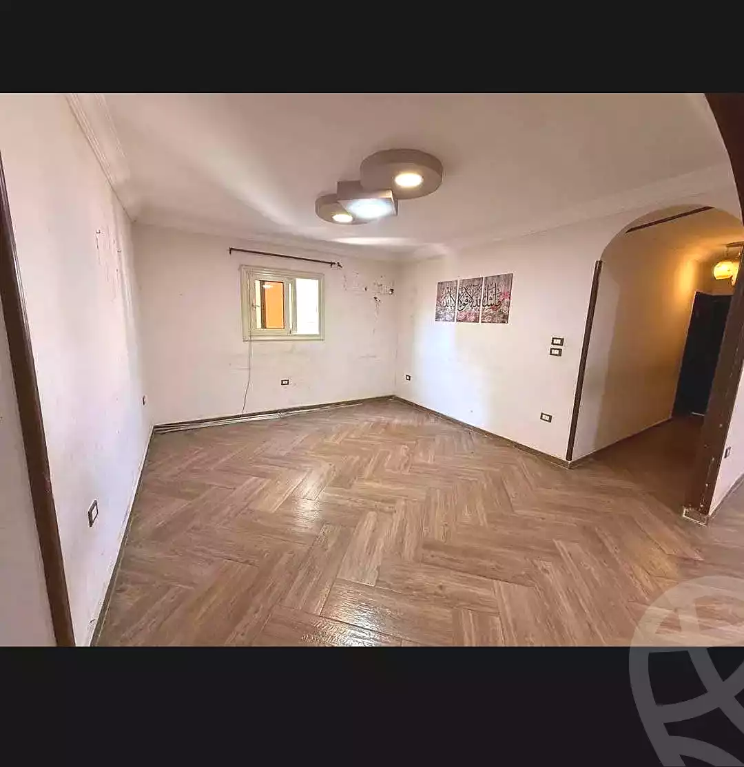https://aqarmap.com.eg/en/listing/6763280-for-sale-alexandria-camp-cesar