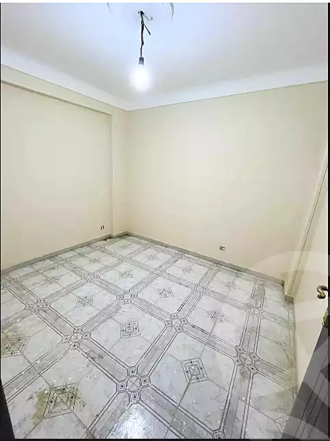 https://aqarmap.com.eg/en/listing/6763852-for-sale-alexandria-lsywf-el-falki