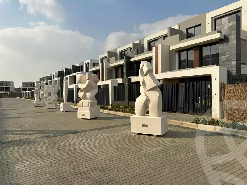 https://aqarmap.com.eg/ar/listing/6764529-for-sale-cairo-new-cairo-compounds-el-patio-town-compound-la-vista