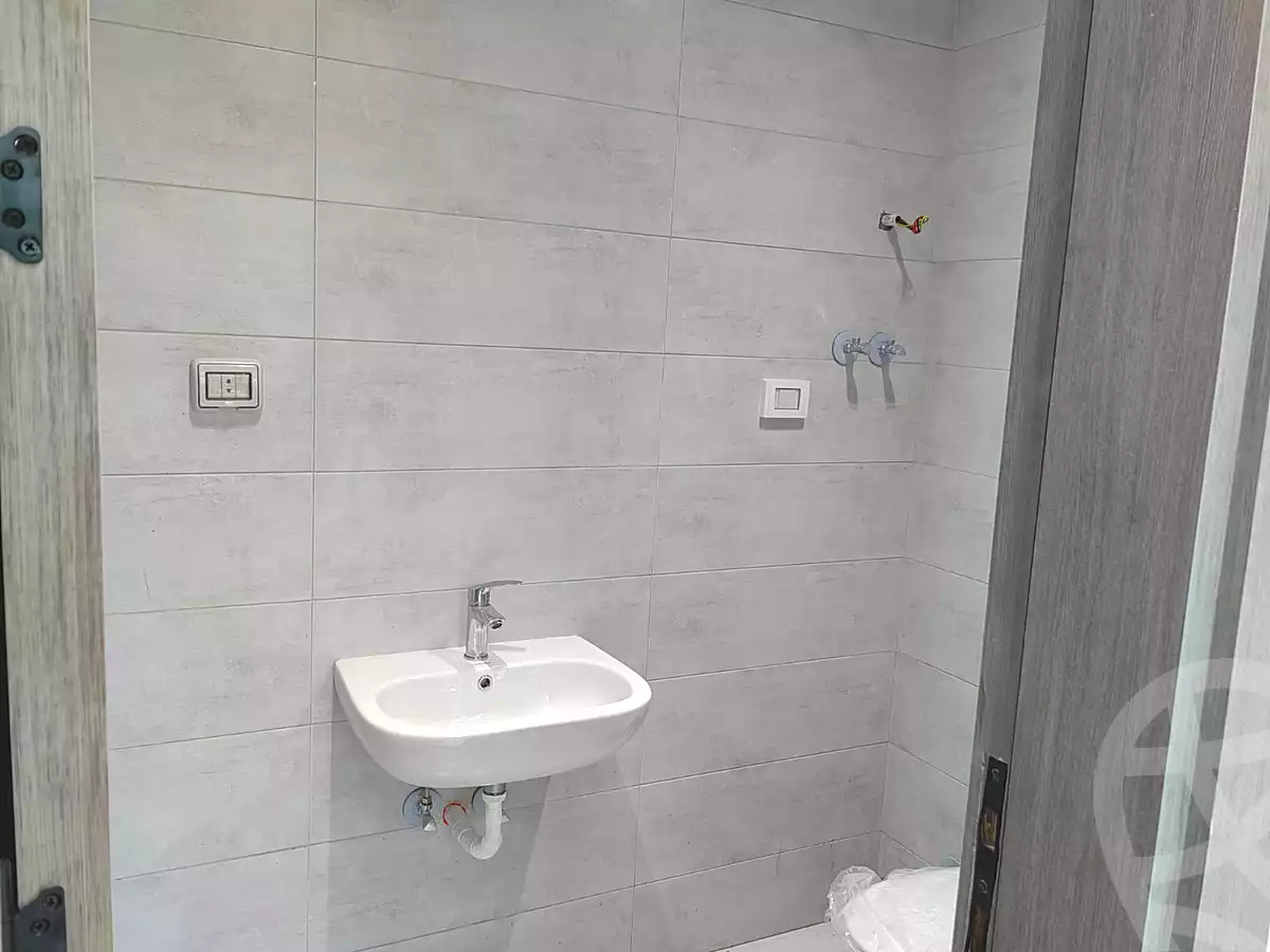 https://aqarmap.com.eg/ar/listing/6764663-for-rent-cairo-el-sheikh-zayed-city-compounds-central-avenue-mall-mabany-edris