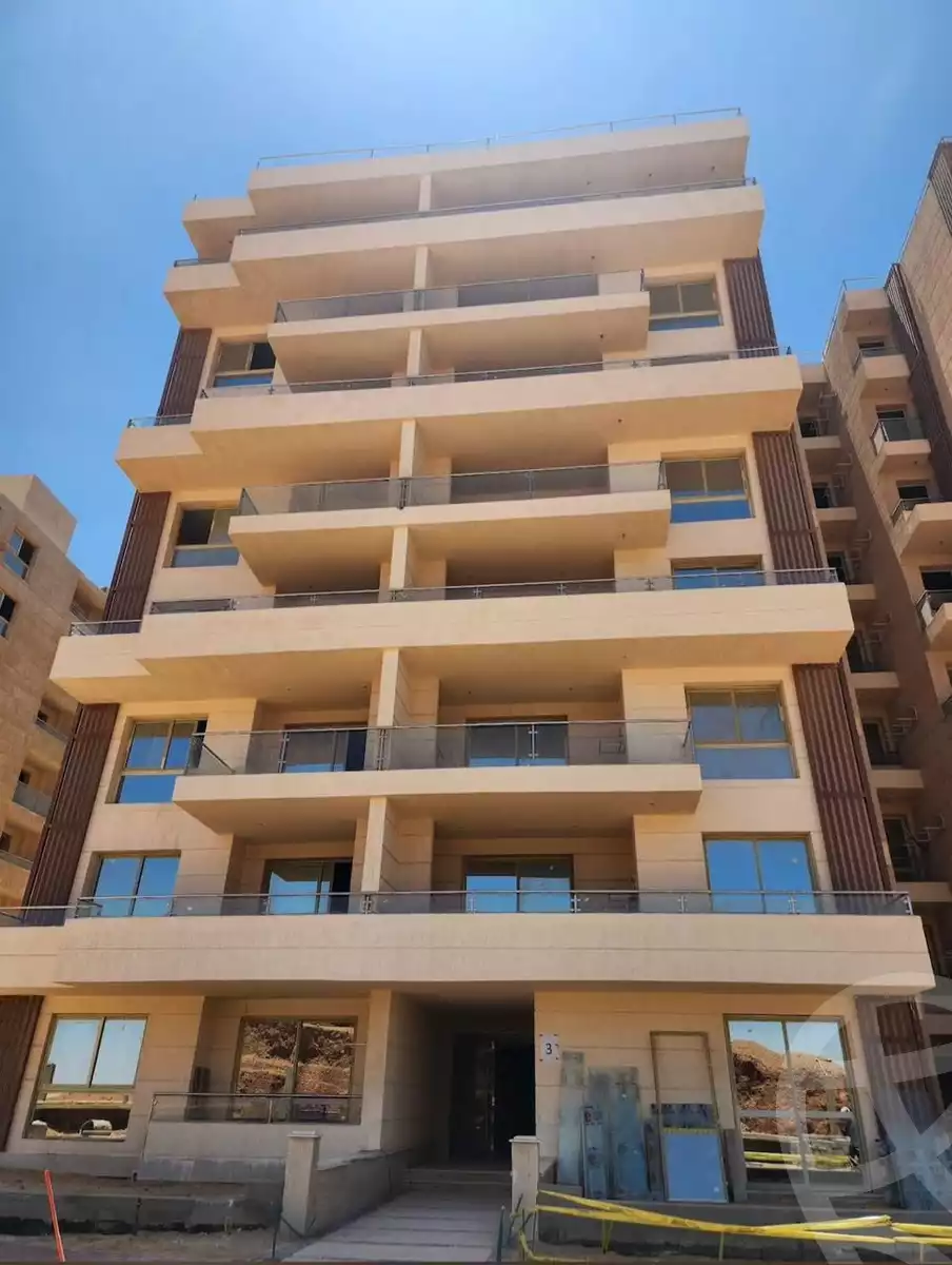 https://aqarmap.com.eg/ar/listing/6764512-for-sale-cairo-new-administrative-capital-r8-de-joya-4-compound-taj-misr