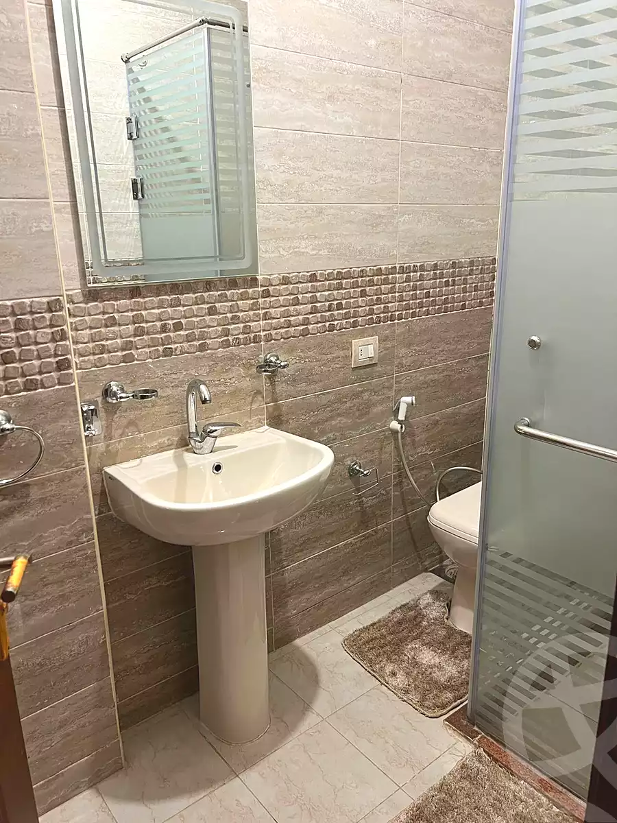 https://aqarmap.com.eg/ar/listing/6764712-for-rent-cairo-new-cairo-hy-skn-ljm-lmryky