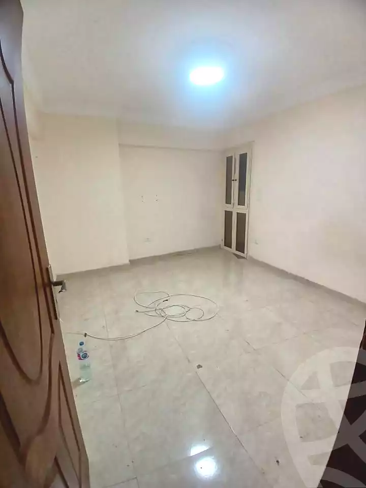 https://aqarmap.com.eg/ar/listing/6764774-for-rent-alexandria-ganaklis
