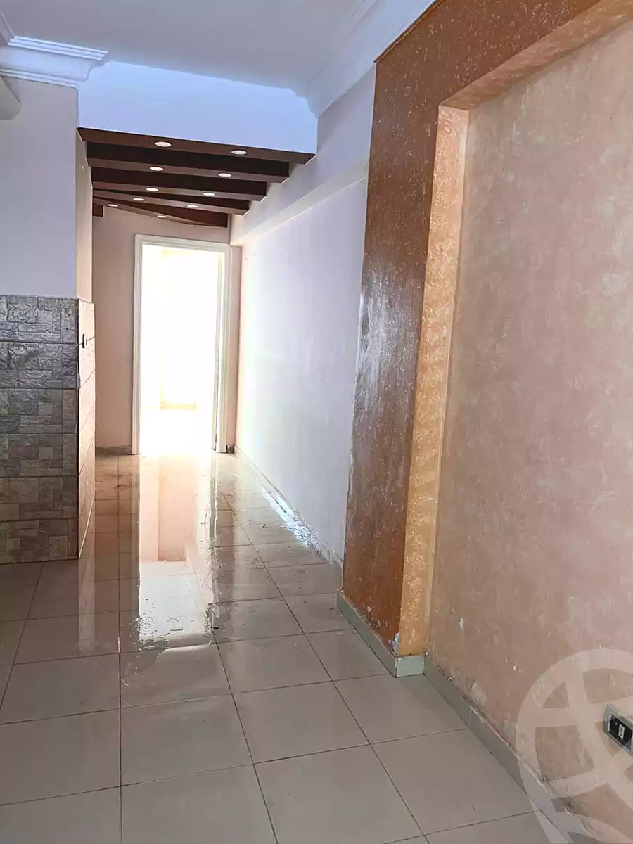 https://aqarmap.com.eg/ar/listing/6765021-for-sale-cairo-6th-of-october-el-ahyaa-neighborhood-2nd-divided-from-al-kafrawei-st