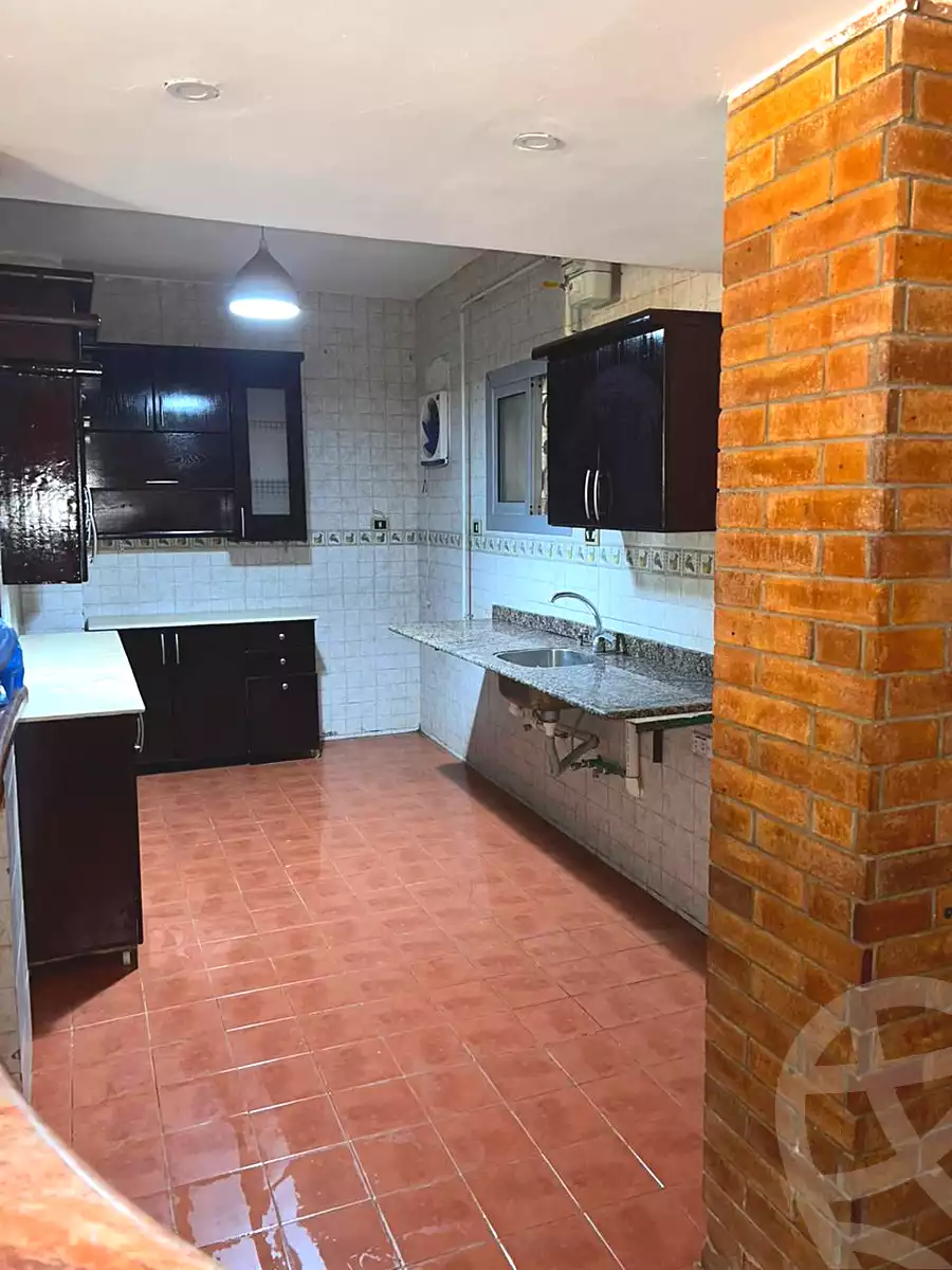 https://aqarmap.com.eg/ar/listing/6765021-for-sale-cairo-6th-of-october-el-ahyaa-neighborhood-2nd-divided-from-al-kafrawei-st