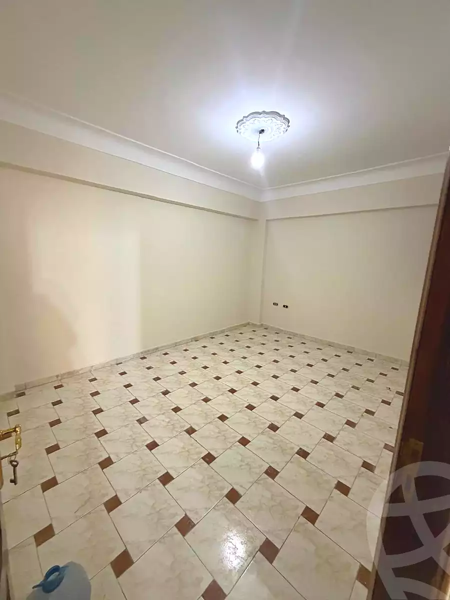 https://aqarmap.com.eg/en/listing/6765741-for-sale-alexandria-lsywf-el-falki