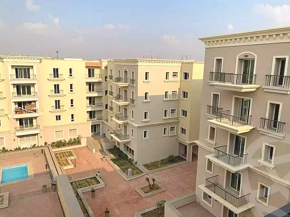 https://aqarmap.com.eg/en/listing/6766213-for-sale-cairo-el-sheikh-zayed-city-compounds-kmbwnd-fyldj-wyst-dr-llttwyr