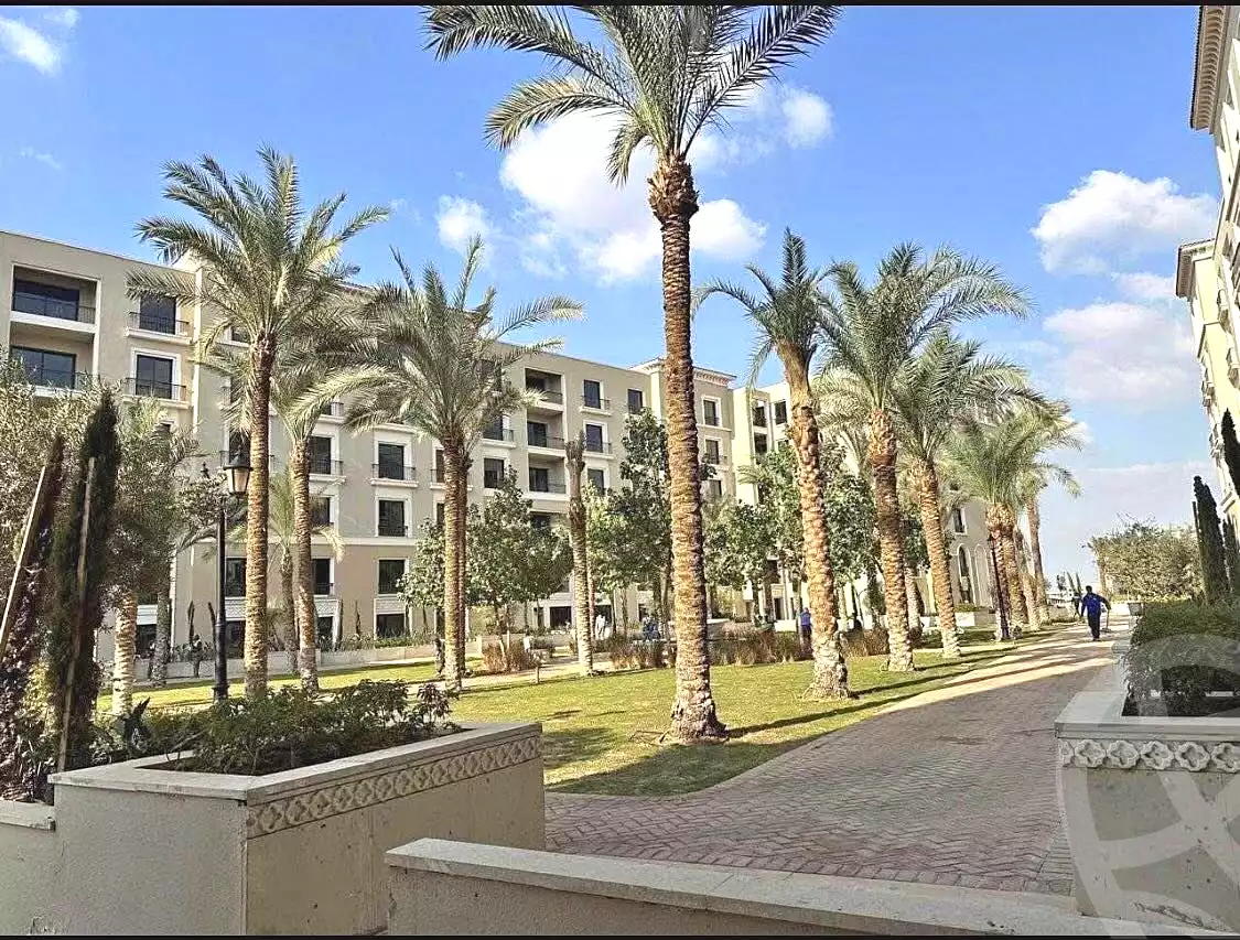 https://aqarmap.com.eg/en/listing/6766213-for-sale-cairo-el-sheikh-zayed-city-compounds-kmbwnd-fyldj-wyst-dr-llttwyr