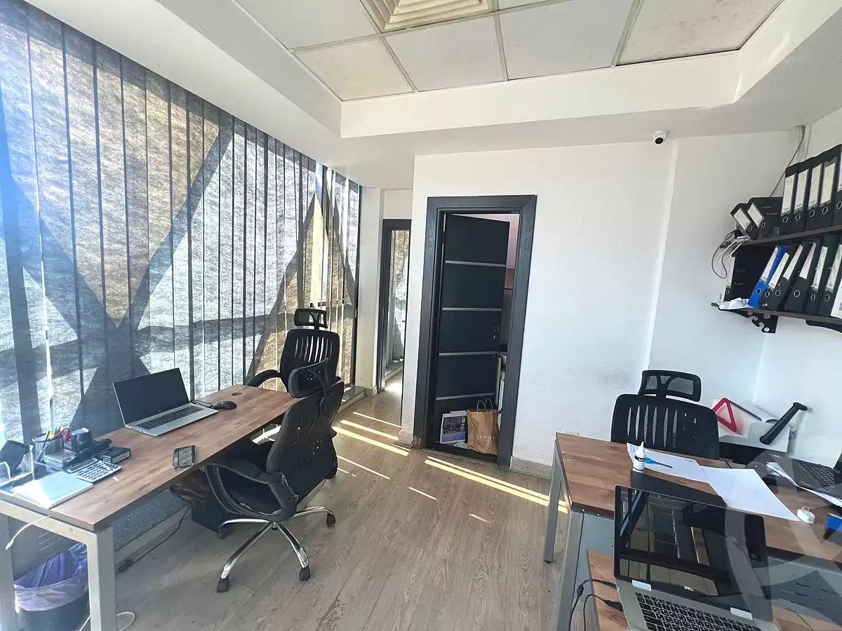 https://aqarmap.com.eg/ar/listing/6766660-for-sale-cairo-new-cairo-compounds-kyrw-byzns-blz-btr-hwm-llttwyr