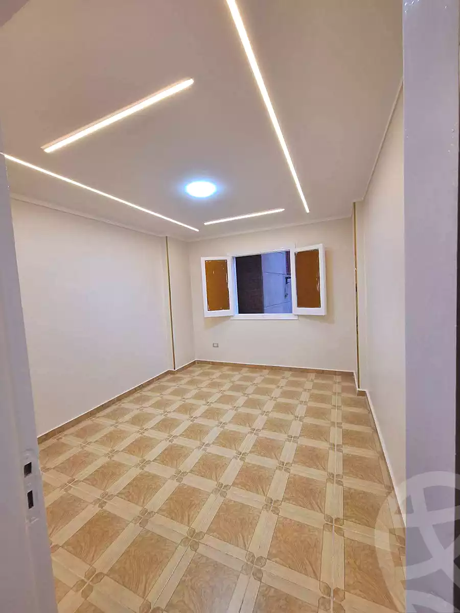 https://aqarmap.com.eg/ar/listing/6769500-for-sale-alexandria-sydy-bshr-sydy-bshr-bhry-shr-mhmwd-l-yswy