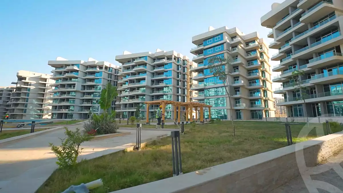 https://aqarmap.com.eg/ar/listing/6769464-for-sale-cairo-new-administrative-capital-r7-kmbwnd-syrnw-nyw-bln-llttwyr