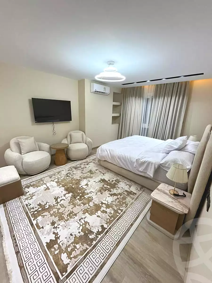 https://aqarmap.com.eg/ar/listing/6770048-for-sale-cairo-new-administrative-capital-r8-qamari-compound-new-event
