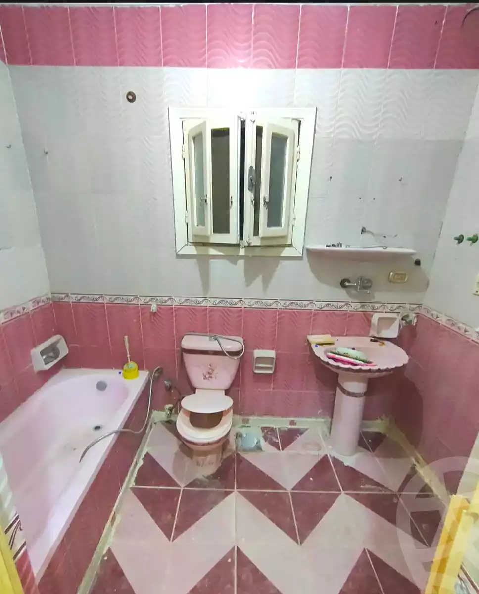 https://aqarmap.com.eg/en/listing/6770815-for-sale-alexandria-lsywf-el-falki