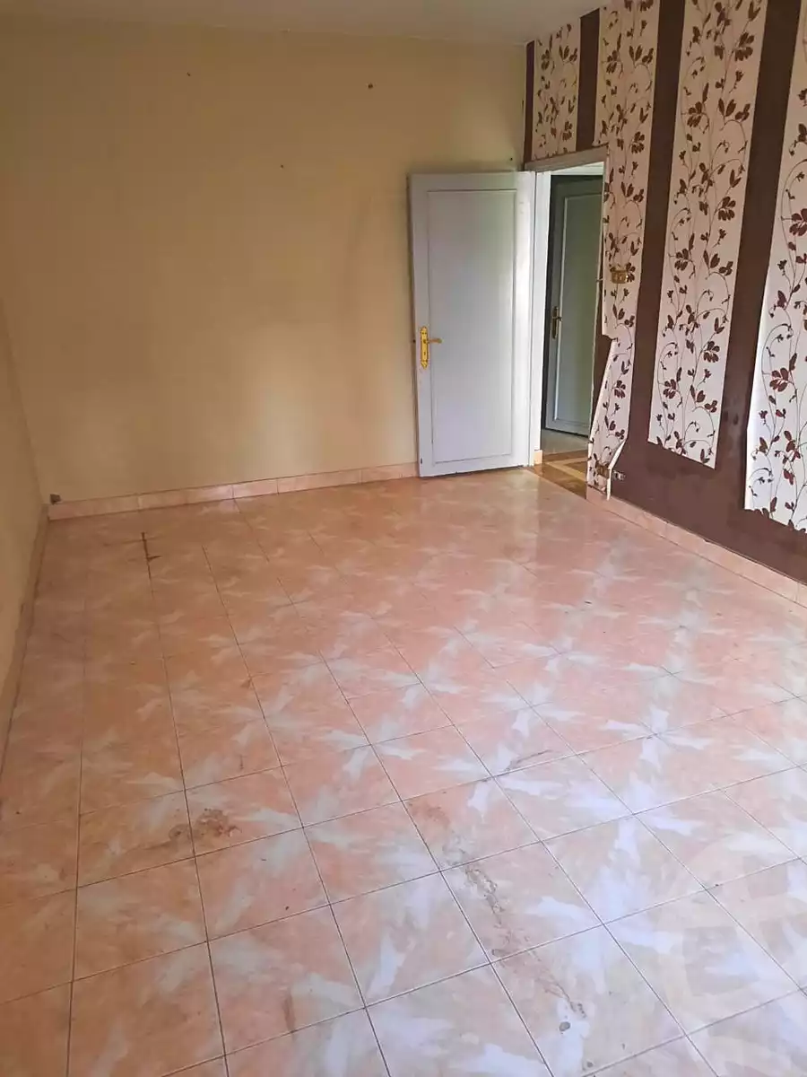 https://aqarmap.com.eg/en/listing/6770957-for-sale-cairo-helwan-hadayek-helwan-nile-corniche-st
