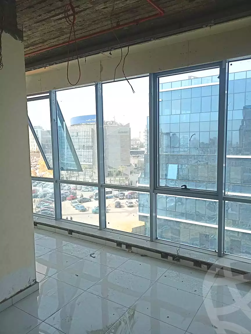 https://aqarmap.com.eg/ar/listing/6771664-for-rent-cairo-new-cairo-compounds-krnyl-byzns-hb-fyks-llttwyr-l-qry