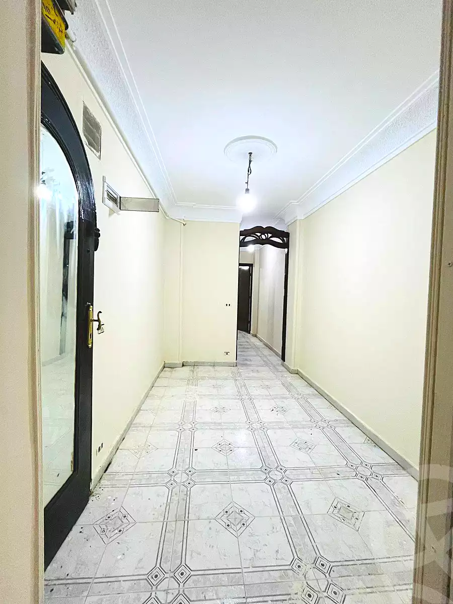 https://aqarmap.com.eg/en/listing/6772482-for-sale-alexandria-lsywf-el-falki