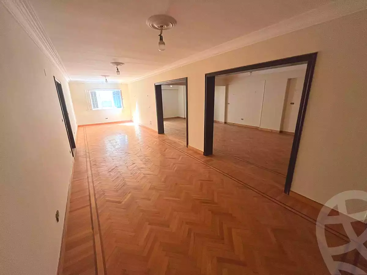 https://aqarmap.com.eg/ar/listing/6772718-for-rent-alexandria-ganaklis