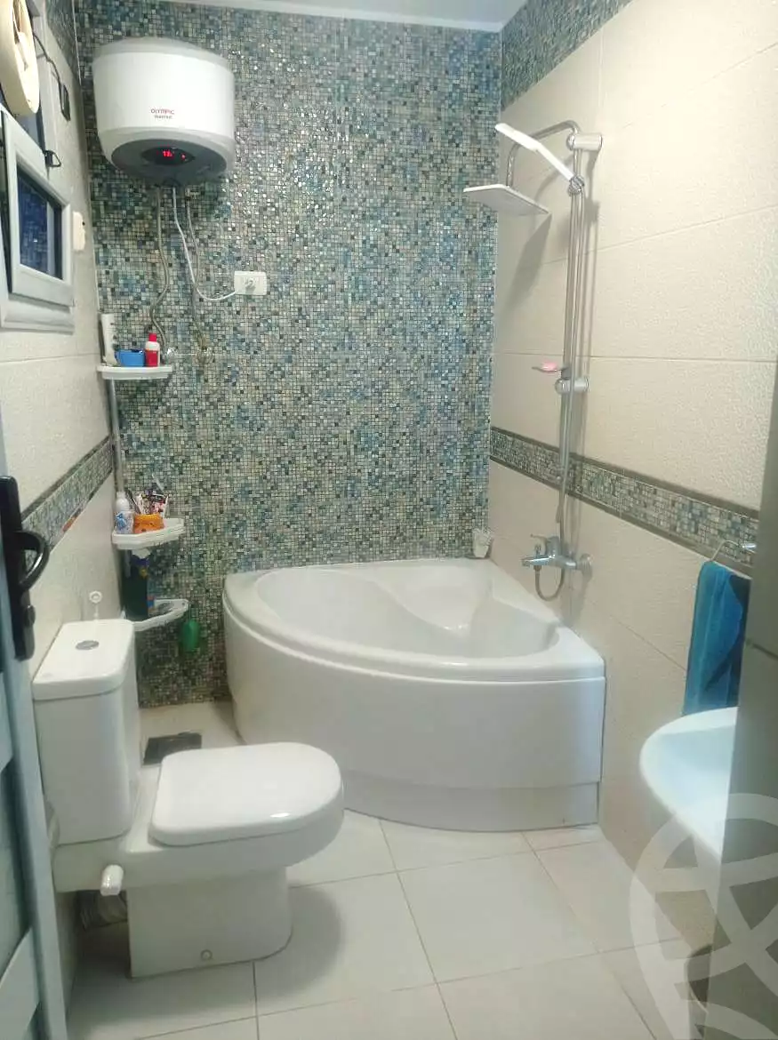 https://aqarmap.com.eg/ar/listing/6772839-for-sale-cairo-ain-shams-ahmed-esmat-st