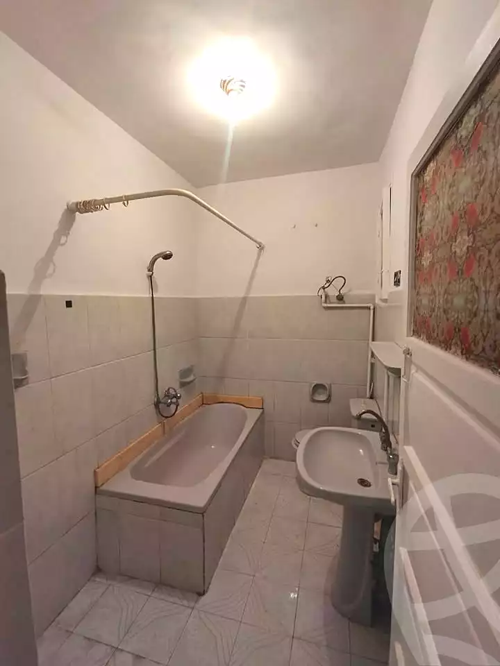 https://aqarmap.com.eg/en/listing/6772904-for-sale-alexandria-l-jmy-el-hanouvel-el-kholafaa-el-rashdeen-st