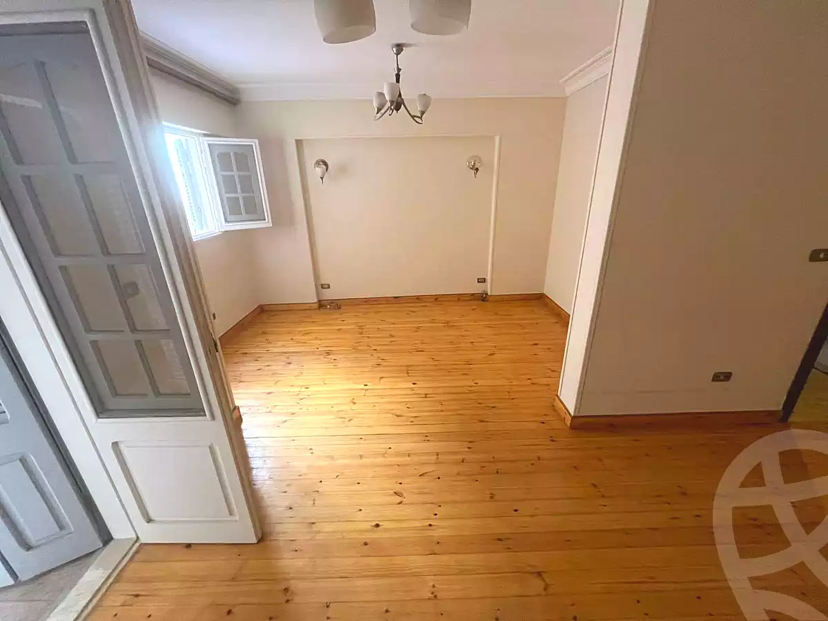 https://aqarmap.com.eg/ar/listing/6773179-for-rent-alexandria-ganaklis