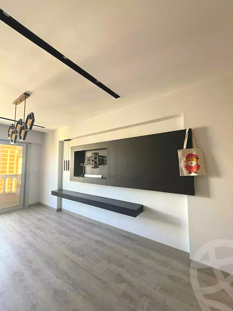https://aqarmap.com.eg/ar/listing/6773647-for-sale-alexandria-sydy-bshr-sydy-bshr-bhry-shr-mhmd-njyb
