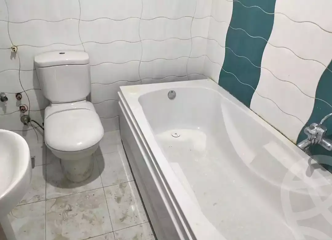 https://aqarmap.com.eg/en/listing/6773855-for-sale-cairo-helwan-rostom-st