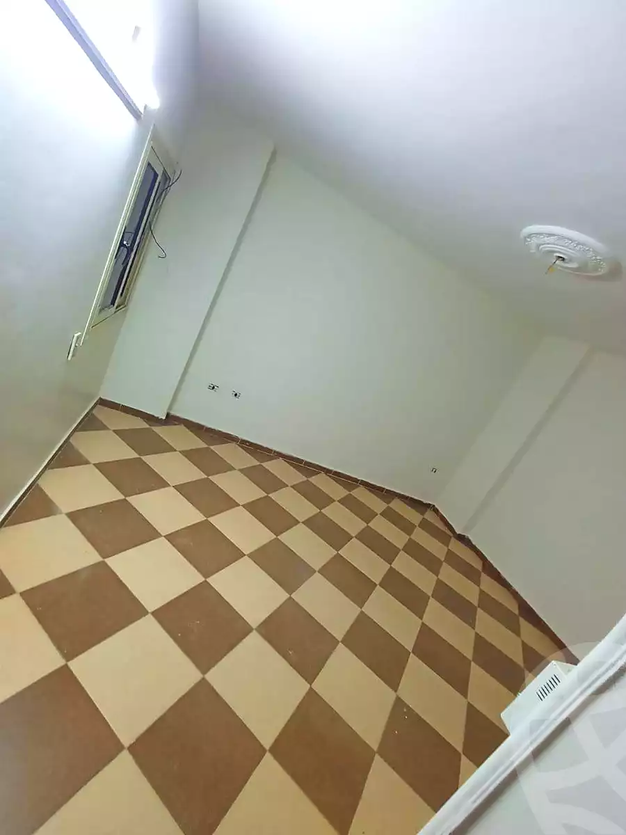 https://aqarmap.com.eg/ar/listing/6773994-for-sale-cairo-helwan-helwan-el-sharkeya-khesro-basha-st