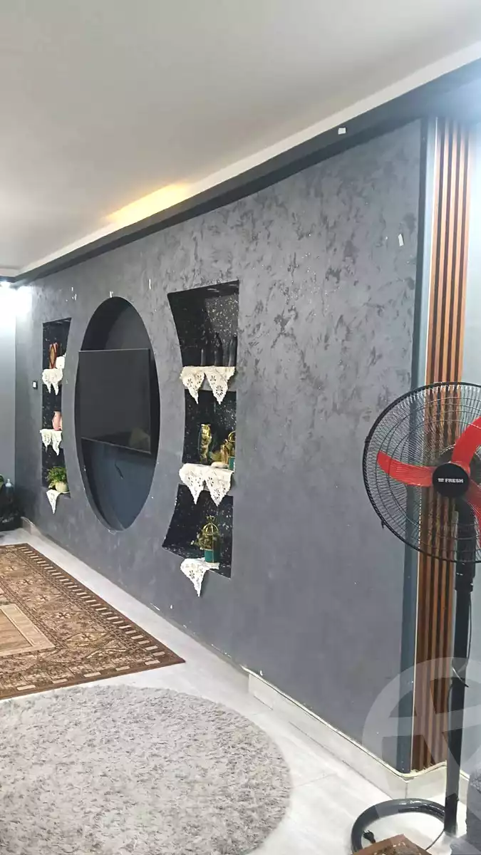 https://aqarmap.com.eg/ar/listing/6774146-for-sale-cairo-helwan-ahmed-enci-st