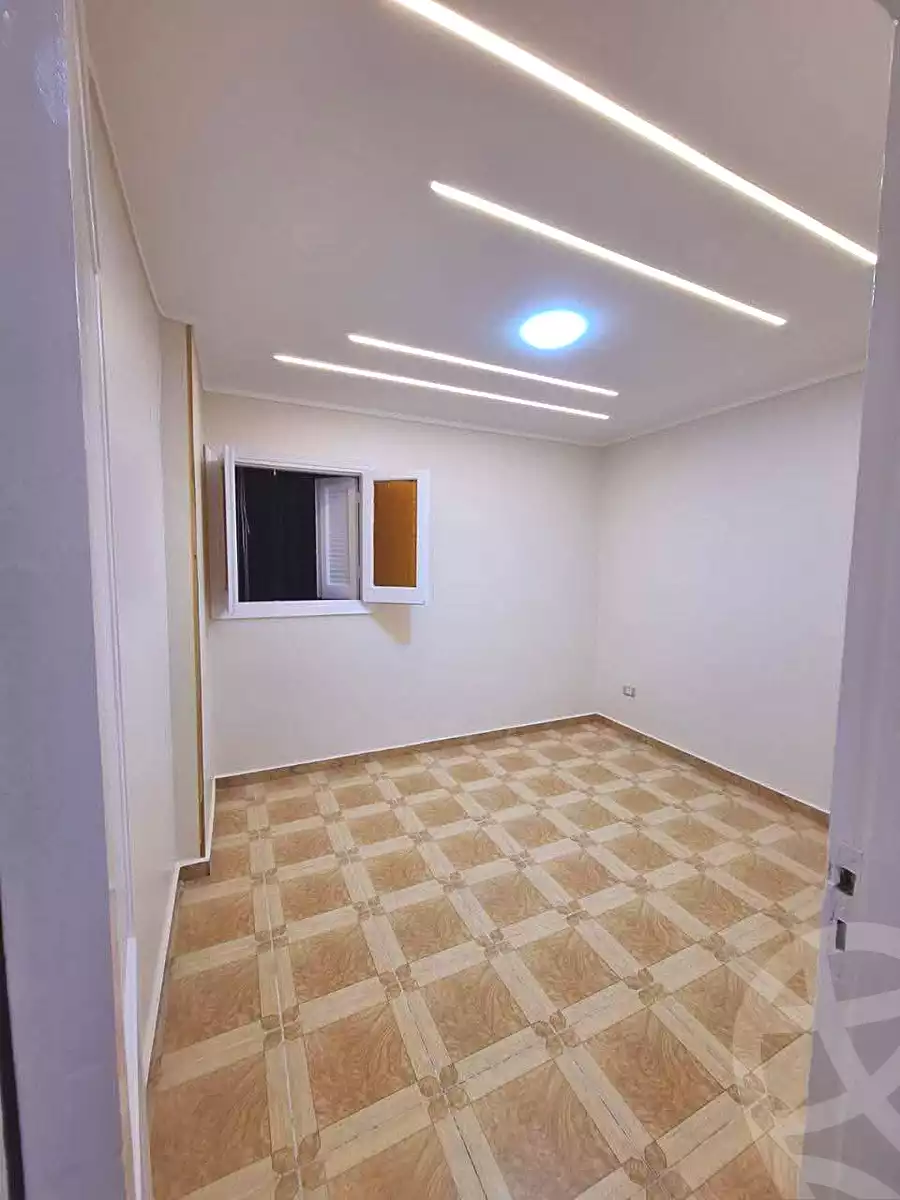 https://aqarmap.com.eg/ar/listing/6774203-for-sale-alexandria-sydy-bshr-sydy-bshr-bhry-shr-mhmwd-l-yswy