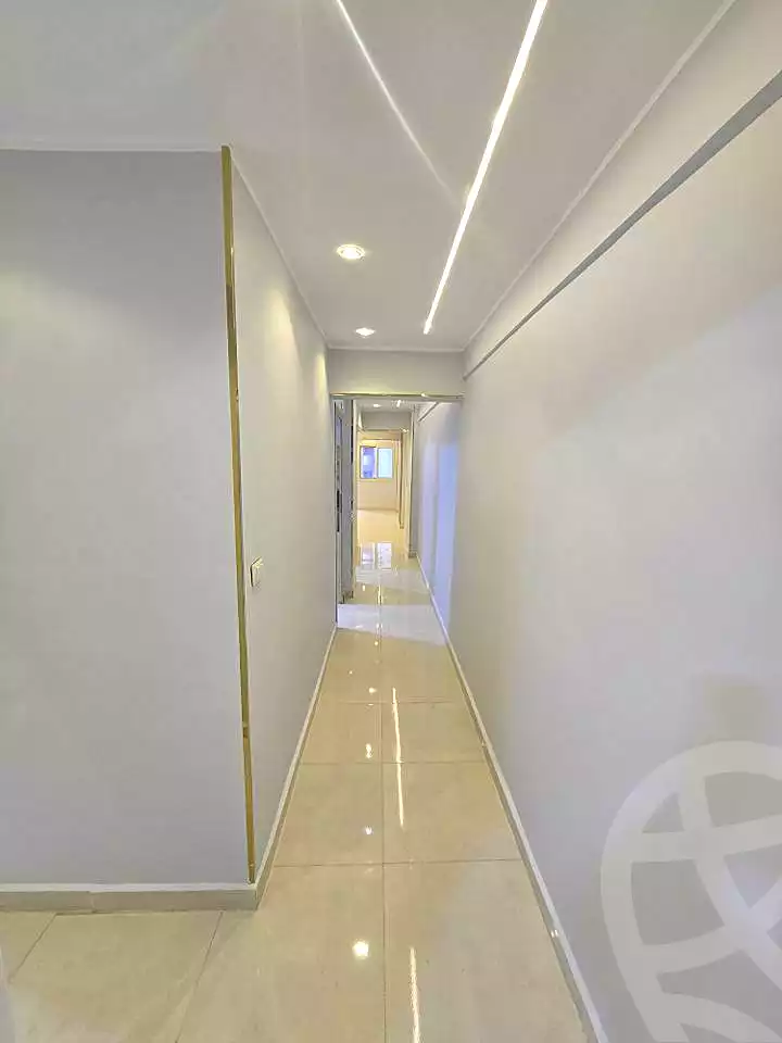 https://aqarmap.com.eg/en/listing/6775065-for-sale-alexandria-el-mandara-alex-el-mandara-bahri