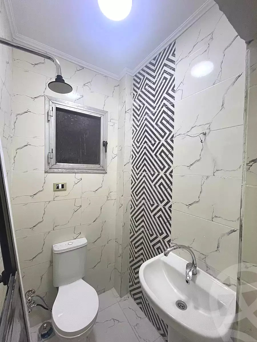 https://aqarmap.com.eg/ar/listing/6775127-for-sale-alexandria-sydy-bshr-sydy-bshr-bhry-shr-mhmwd-l-yswy