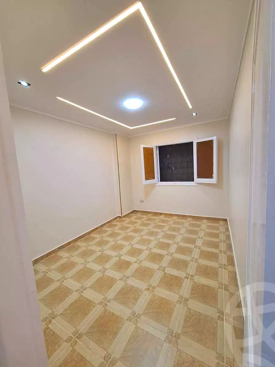 https://aqarmap.com.eg/ar/listing/6775140-for-sale-alexandria-sydy-bshr-sydy-bshr-bhry-shr-mhmwd-l-yswy