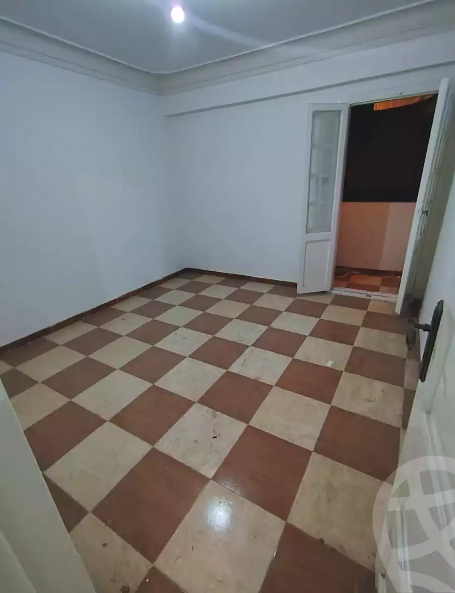 https://aqarmap.com.eg/ar/listing/6775264-for-sale-alexandria-lsywf-el-falki