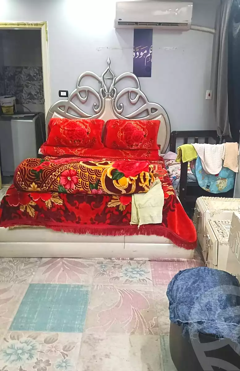 https://aqarmap.com.eg/ar/listing/6775660-for-sale-cairo-helwan-ahmed-enci-st