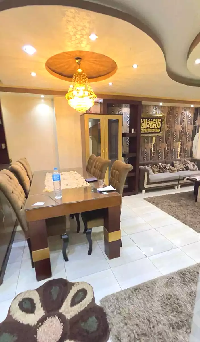 https://aqarmap.com.eg/en/listing/6775781-for-rent-cairo-ain-shams-jsr-lswys