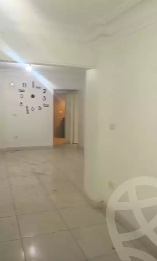 https://aqarmap.com.eg/ar/listing/6776470-for-sale-cairo-ain-shams-ain-shams-el-sharkia-el-zahraa-st