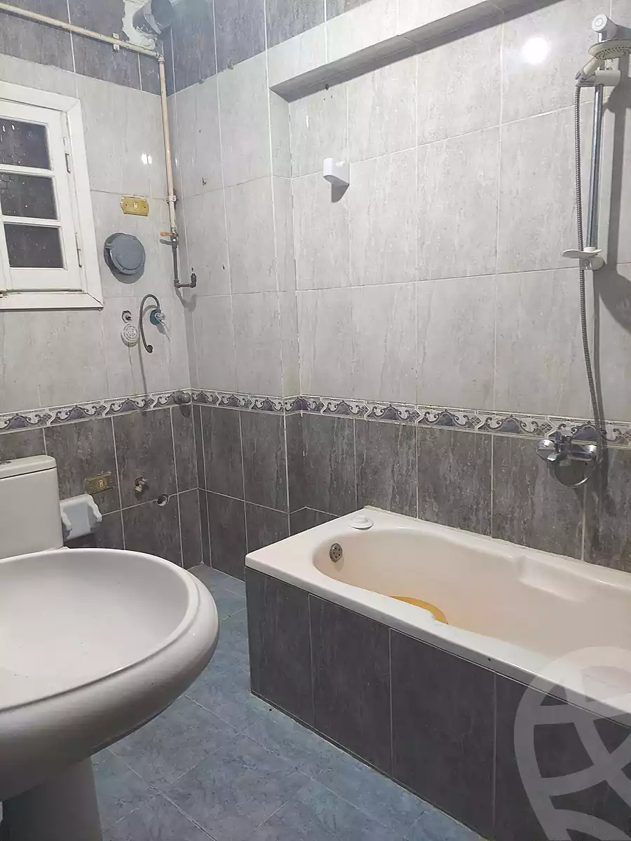 https://aqarmap.com.eg/ar/listing/6776646-for-rent-alexandria-el-asafra