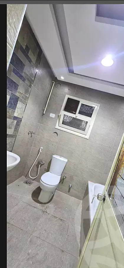 https://aqarmap.com.eg/en/listing/6777811-for-rent-cairo-helwan-ahmed-enci-st