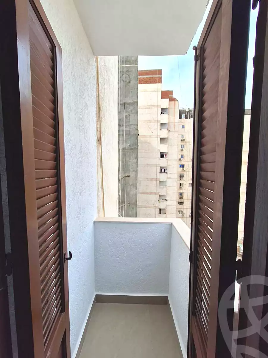 https://aqarmap.com.eg/ar/listing/6778077-for-sale-alexandria-sydy-bshr-sydy-bshr-bhry-street-15