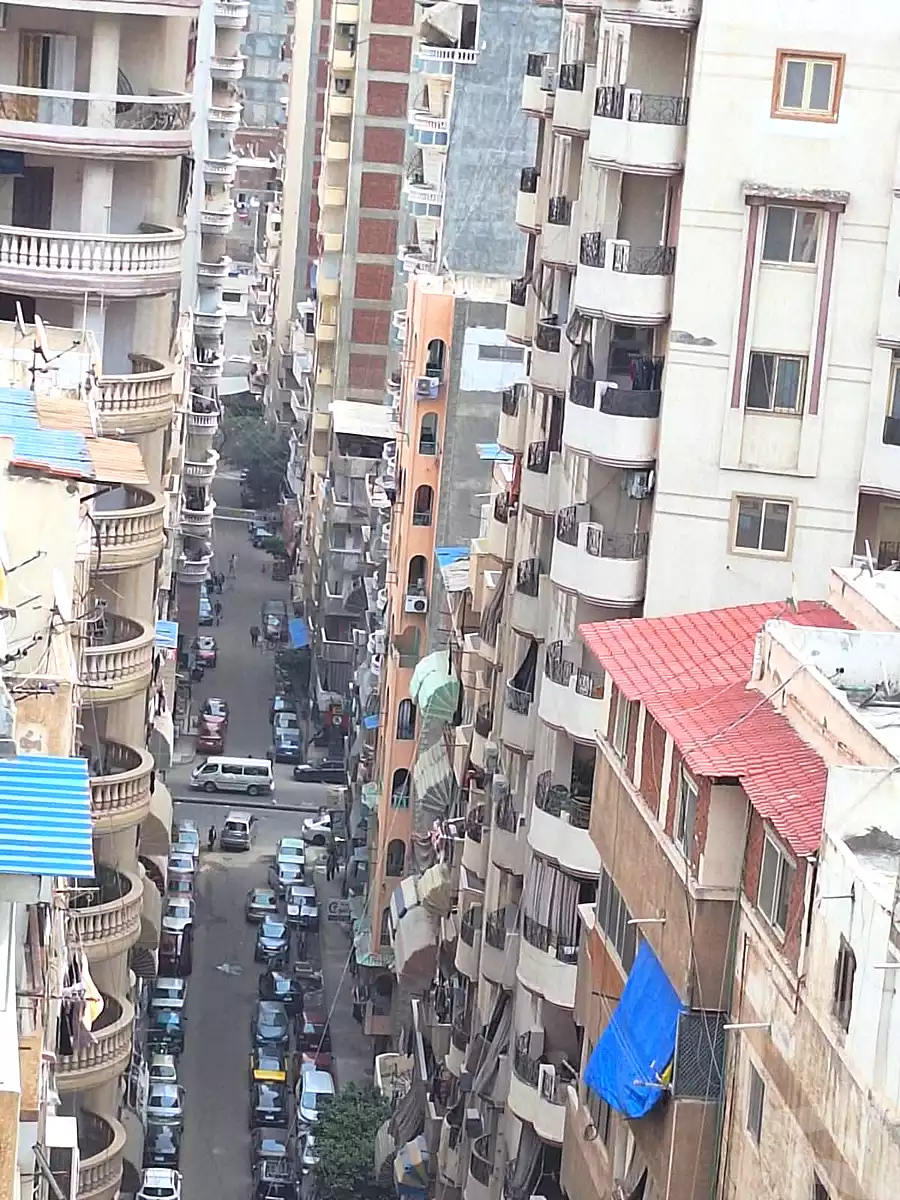 https://aqarmap.com.eg/ar/listing/6778077-for-sale-alexandria-sydy-bshr-sydy-bshr-bhry-street-15