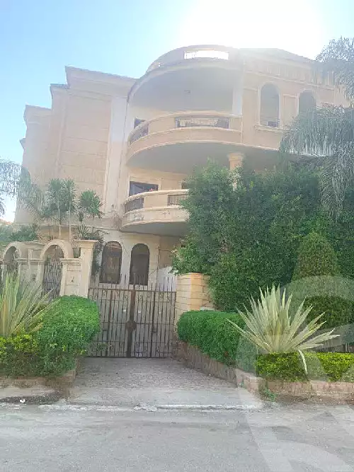 https://aqarmap.com.eg/ar/listing/6778585-for-sale-cairo-new-cairo-ganob-el-akadamiya-south-academy-o-el-sheikh-mohamed-khater-st