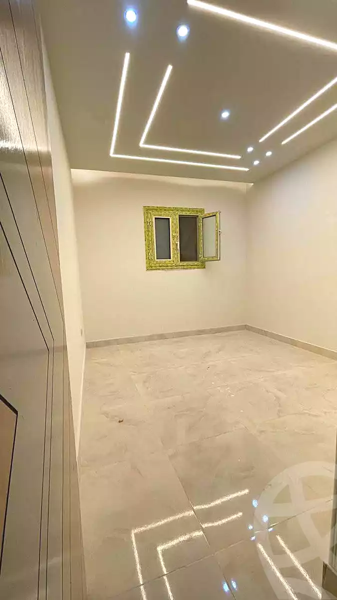 https://aqarmap.com.eg/ar/listing/6779550-for-sale-alexandria-l-jmy-lbytsh-ibrahim-othman-st