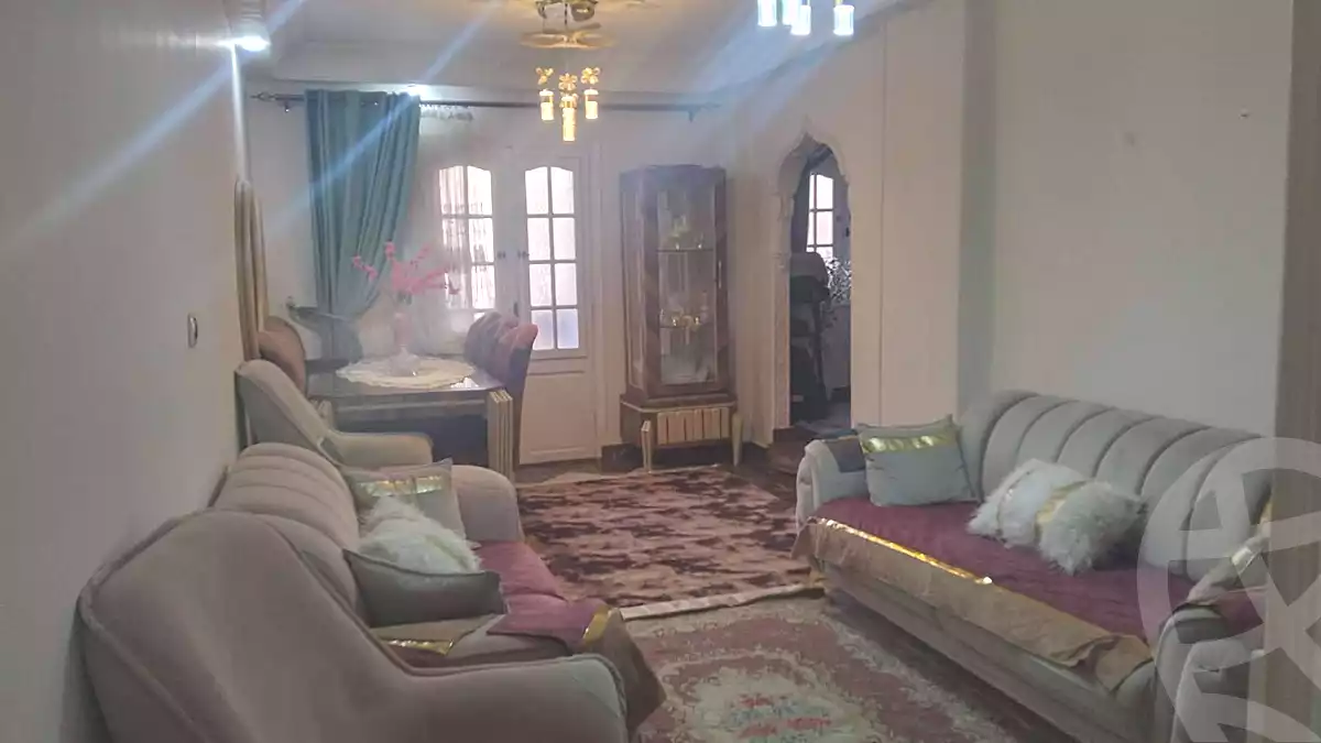 https://aqarmap.com.eg/ar/listing/6779627-for-sale-alexandria-l-jmy-lbytsh-mahmoud-awad-st