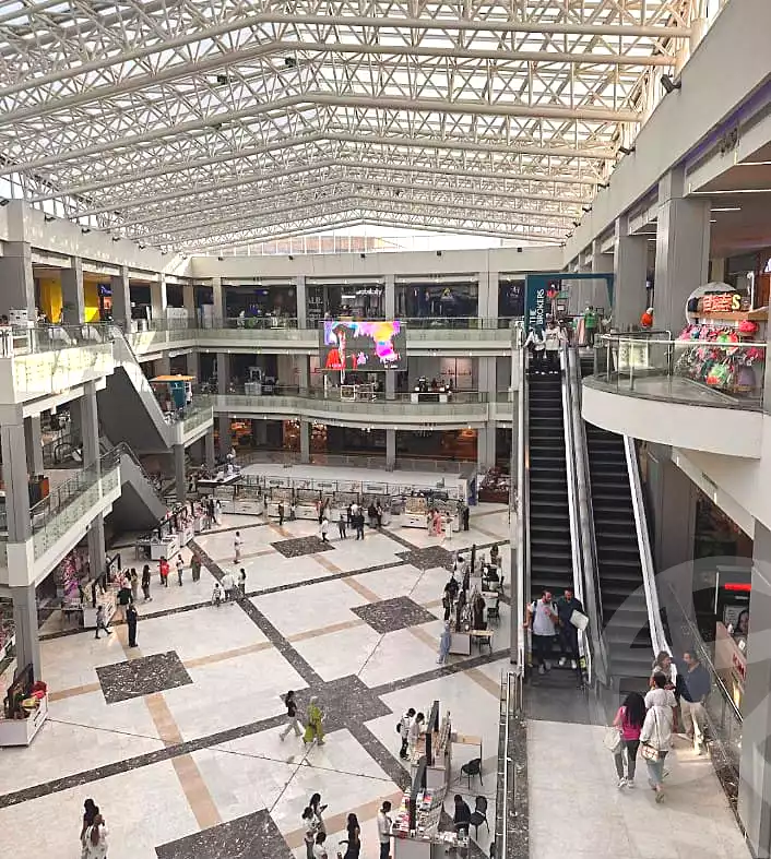 https://aqarmap.com.eg/ar/listing/6779976-for-rent-cairo-new-cairo-90th-street-auc