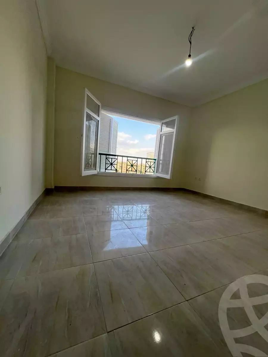 https://aqarmap.com.eg/ar/listing/6780259-for-sale-cairo-el-sheikh-zayed-city-compounds-el-khamayel