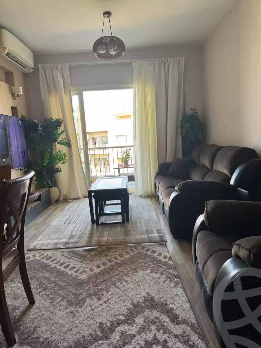 https://aqarmap.com.eg/ar/listing/6780439-for-rent-cairo-el-sheikh-zayed-city-compounds-dh-drys