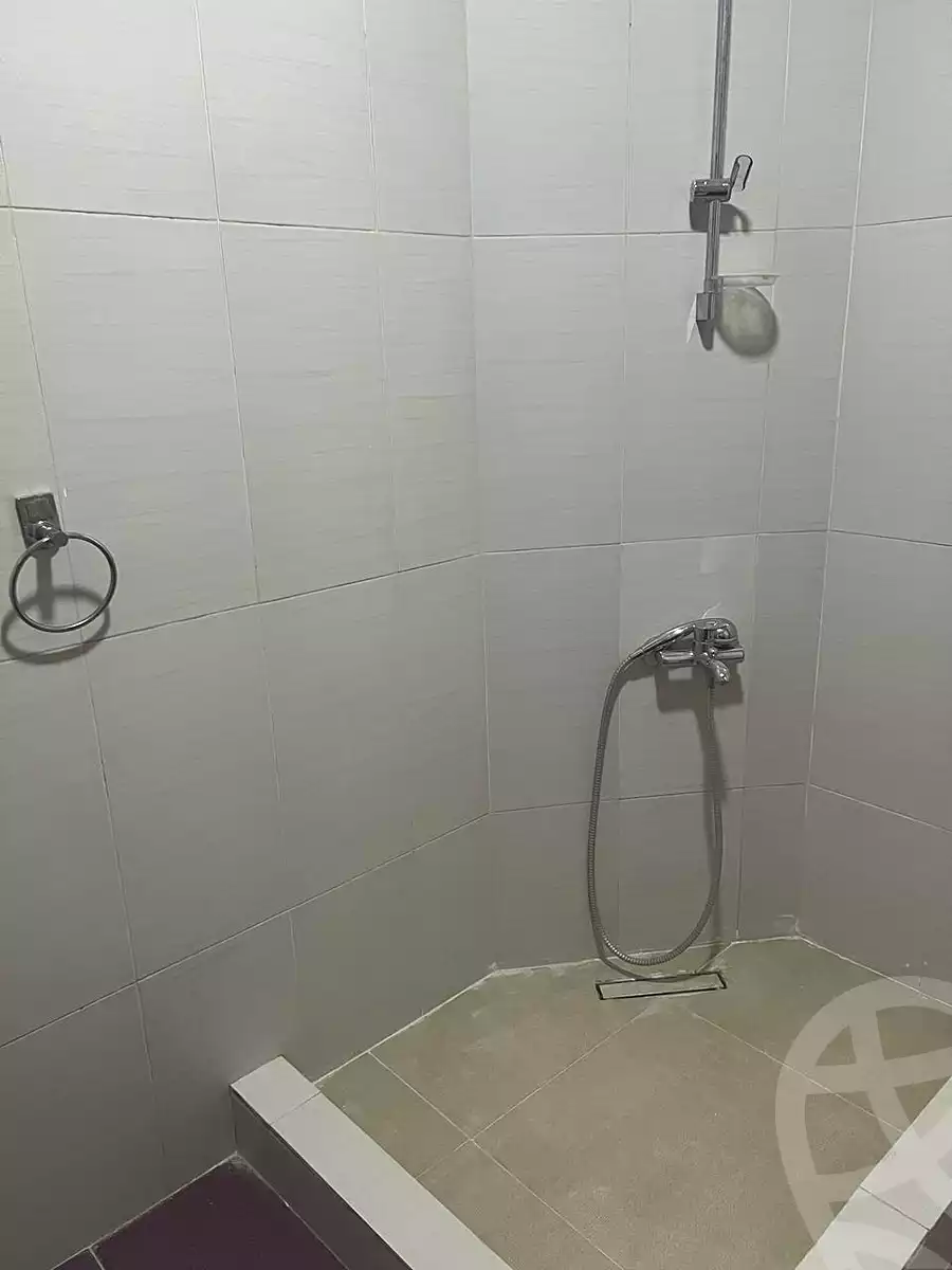 https://aqarmap.com.eg/ar/listing/6780566-for-rent-cairo-6th-of-october-el-hay-el-motamyz-el-motamayez-neighborhood-abd-el-moneim-riad-st