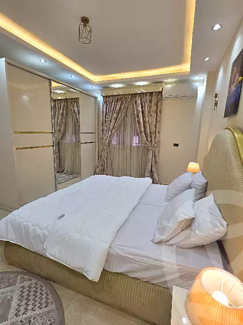 https://aqarmap.com.eg/ar/listing/6781273-for-rent-cairo-new-cairo-90th-street-south-teseen-st