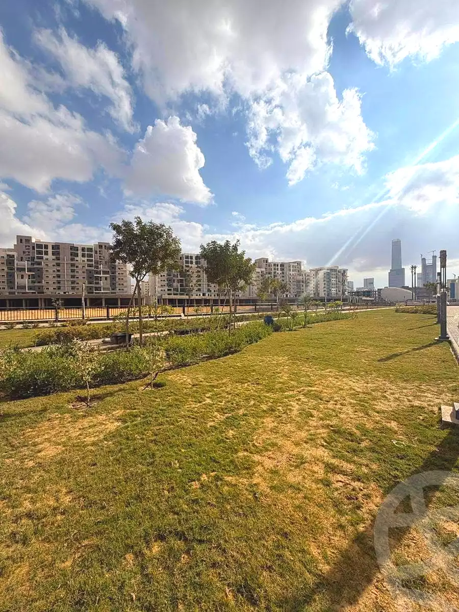 https://aqarmap.com.eg/ar/listing/6782688-for-sale-cairo-new-administrative-capital-r3-jade-park-compound-city-edge