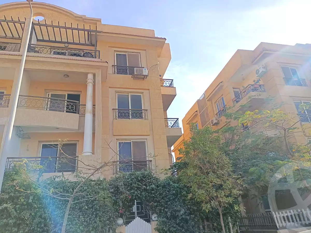 https://aqarmap.com.eg/ar/listing/6782841-for-sale-cairo-el-sheikh-zayed-city-compounds-el-khamayel
